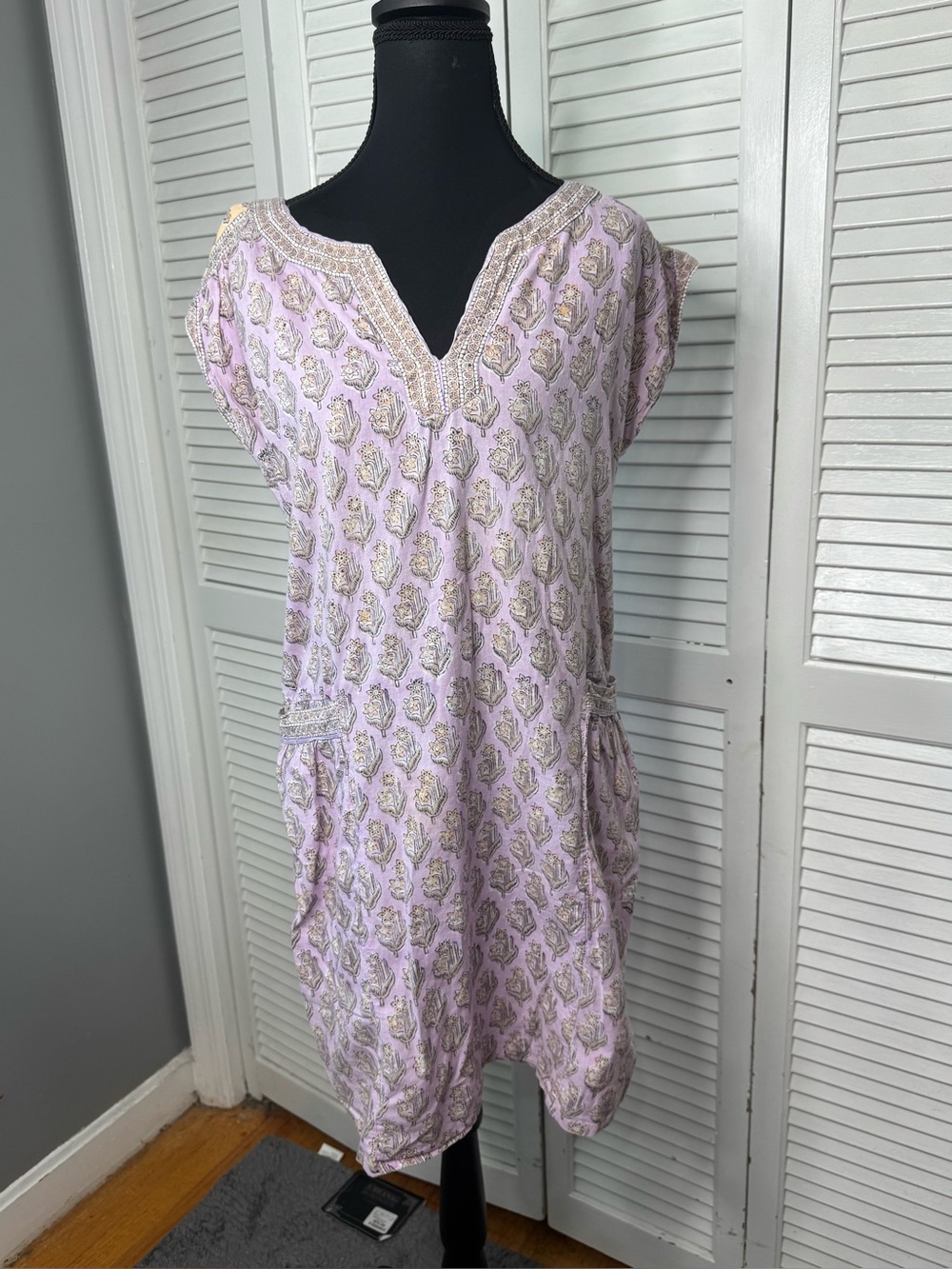 Anokhi  Women Cotton Light Lavender Embroidered Neckline Tunic Dress Small
